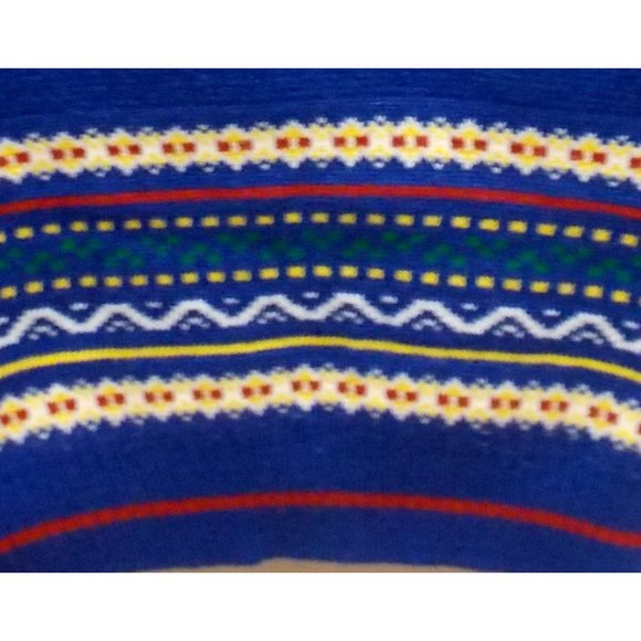 Winter Sweater w/ Snow & Train Size 5/6 Excellent! - Picture 3 of 3